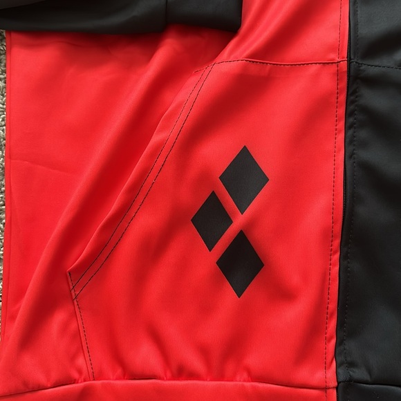 Harley Quinn zip up jacket - Picture 2 of 7